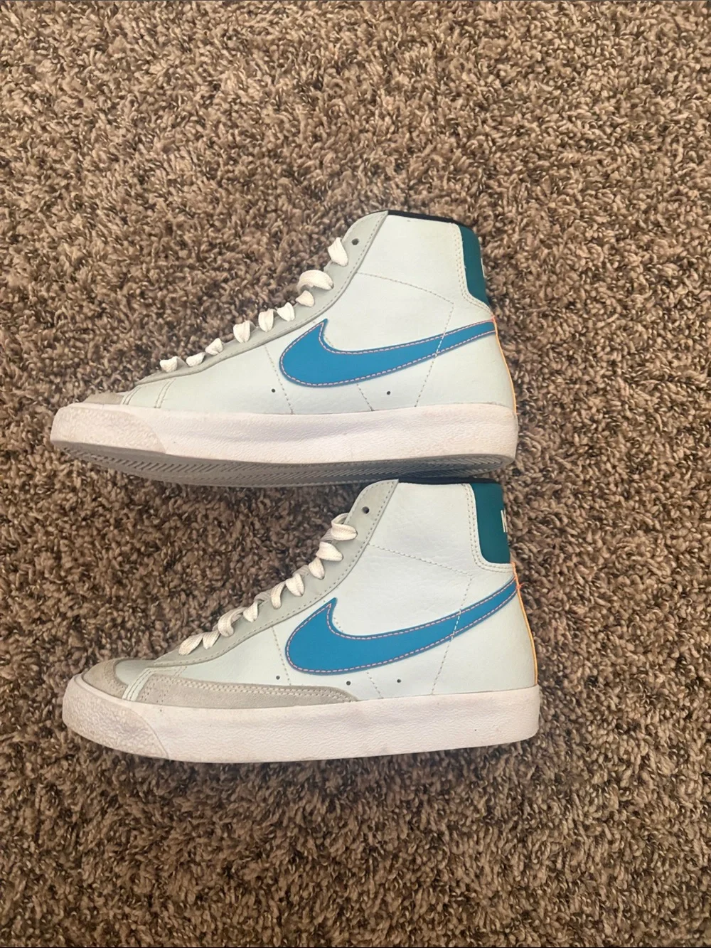 Nike Blazer Mid '77 GS Pure Platinum Laser Blue Orange